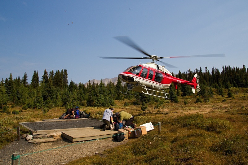 vrtulník v Assiniboine